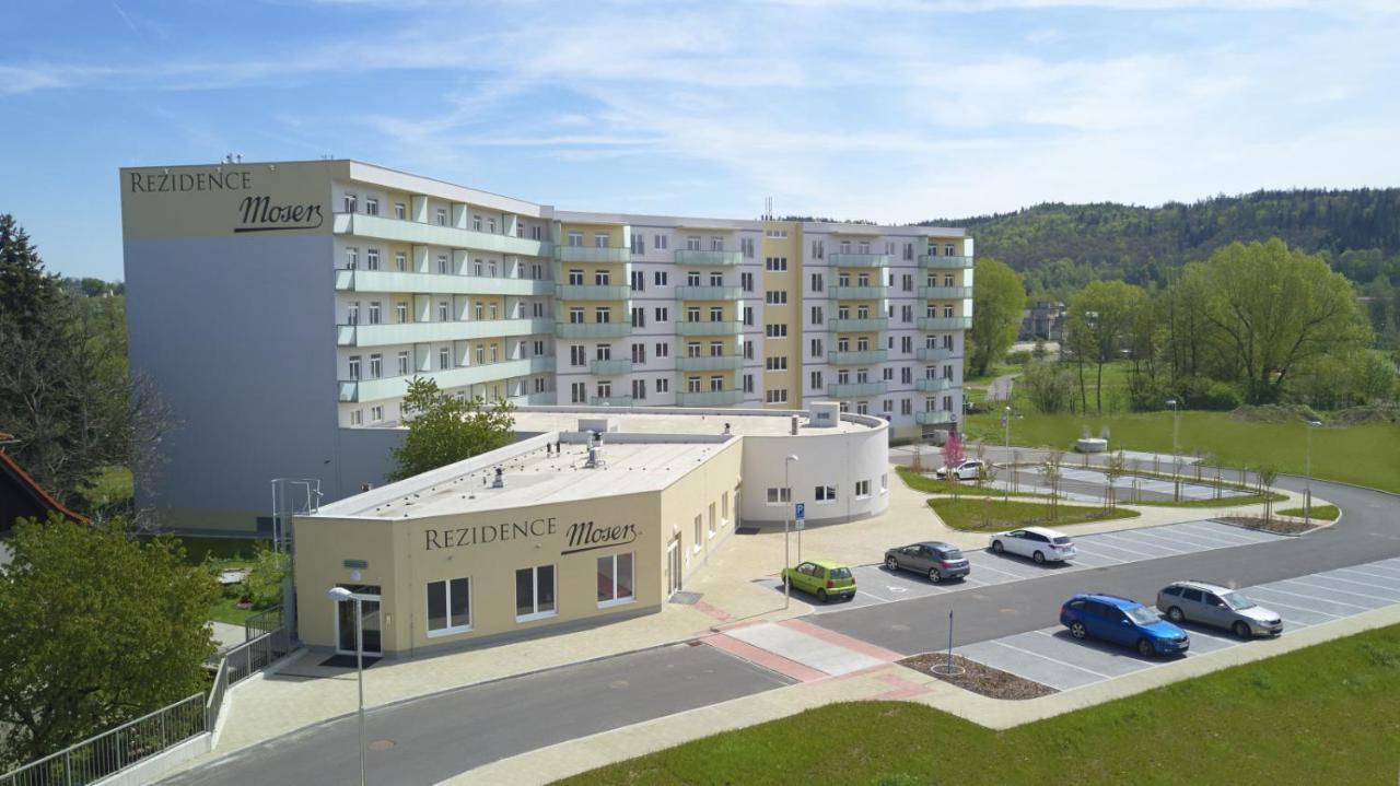 Apartman Rezidence Moser-Free Parking Garage كارلوفي فاري المظهر الخارجي الصورة